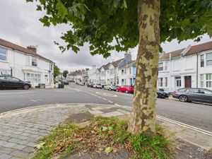 Photo 16- click for photo gallery